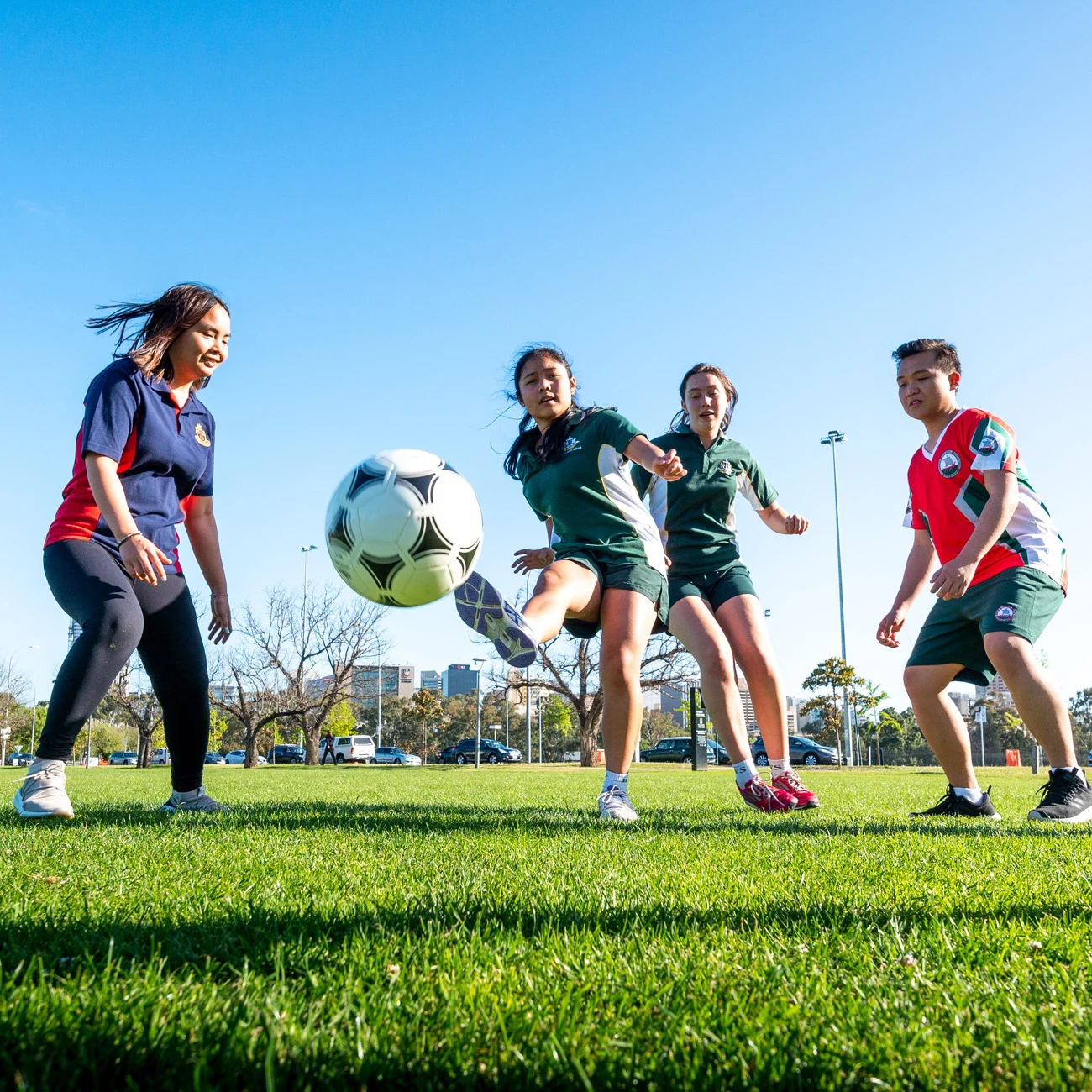 隊友們齊心協力三雙暴擊 不過威少還是這方面的三雙王.